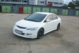Пороги "Mugen Style" Honda Civic 4D (2006-2012) + УСТАНОВОЧНЫЙ КОМПЛЕКТ